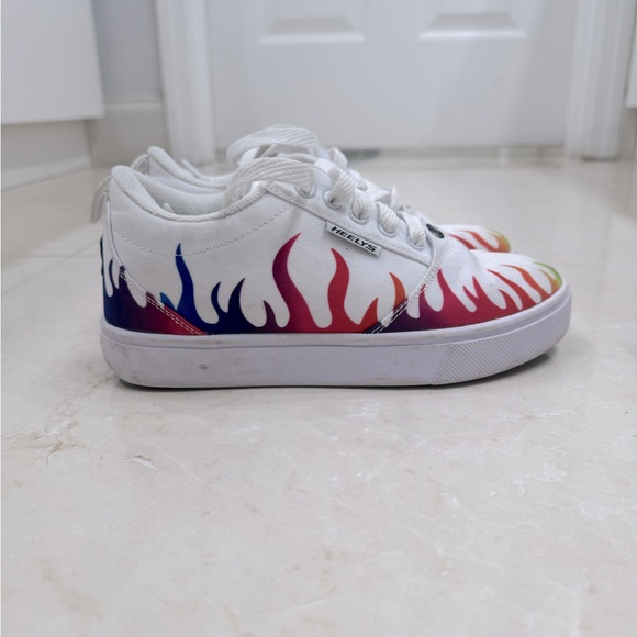 💗Kids’ Healys size 3 - Picture 3 of 4